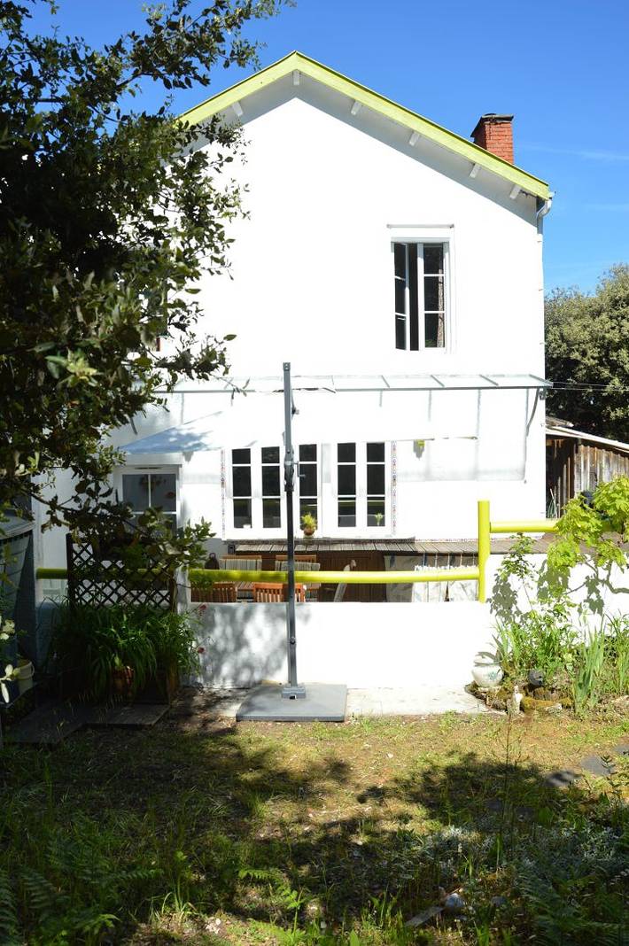 Gîte pour 6 personnes, avec terrasse et jardin - 1
