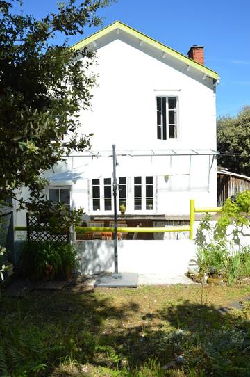 Gîte pour 6 personnes, avec jardin et terrasse dans Vert Bois