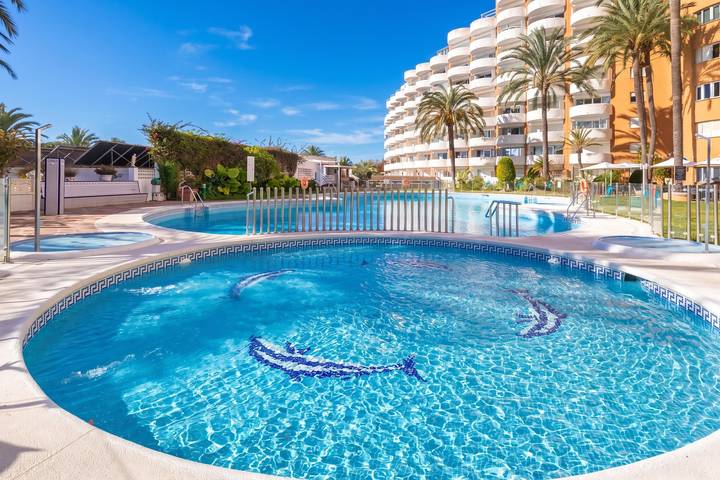 Gîte pour 6 personnes, avec terrasse ainsi que piscine et vue sur l’océan à Marbella - 3