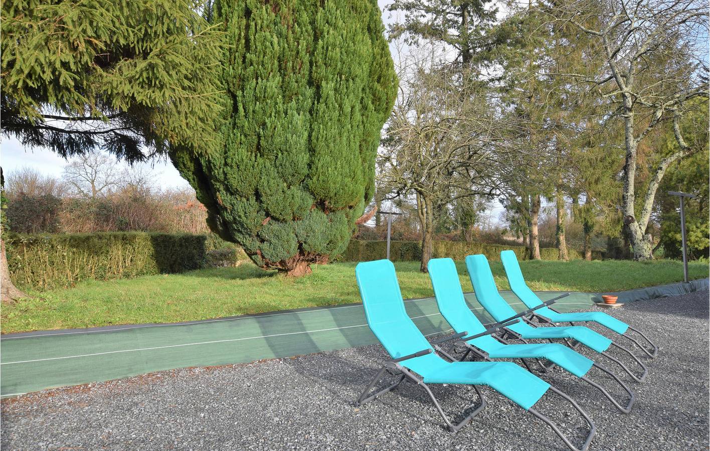 Appartement de jardin avec parking et WiFi in Lithaire, Montsenelle