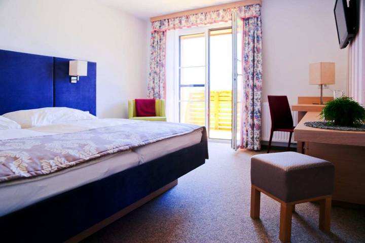 Ferienhaus für 2 Personen, mit Terrasse und Garten sowie Ausblick in Seewalchen am Attersee - 4