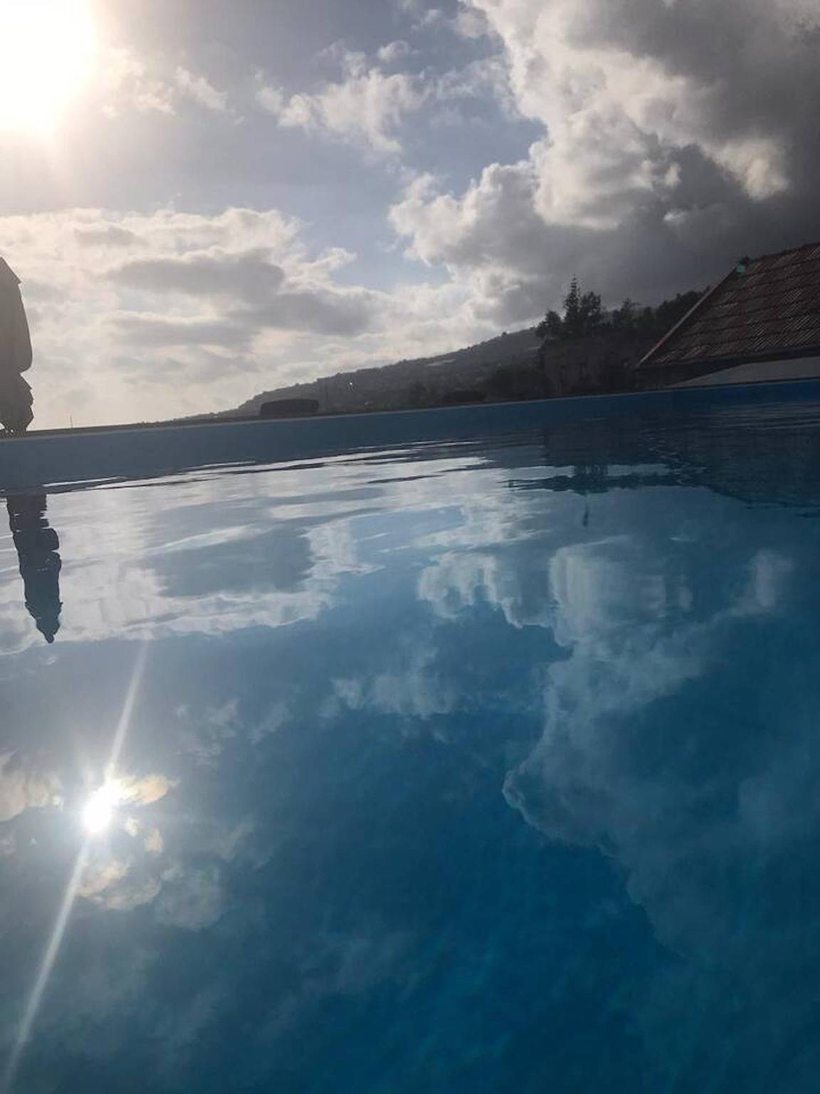 Entire holiday apartment, Charming lodge in Ponta do Sol with private pool in Pináculo, Ponta do Sol