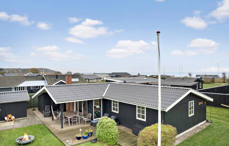 Ferienhaus für 8 Personen, mit Terrasse und Garten sowie Sauna in As Vig - 2