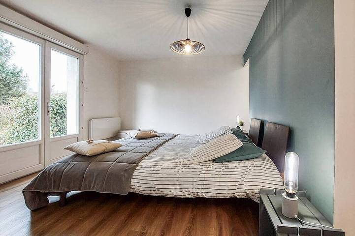 Location de vacances pour 5 personnes, avec jardin à Parigné - 3