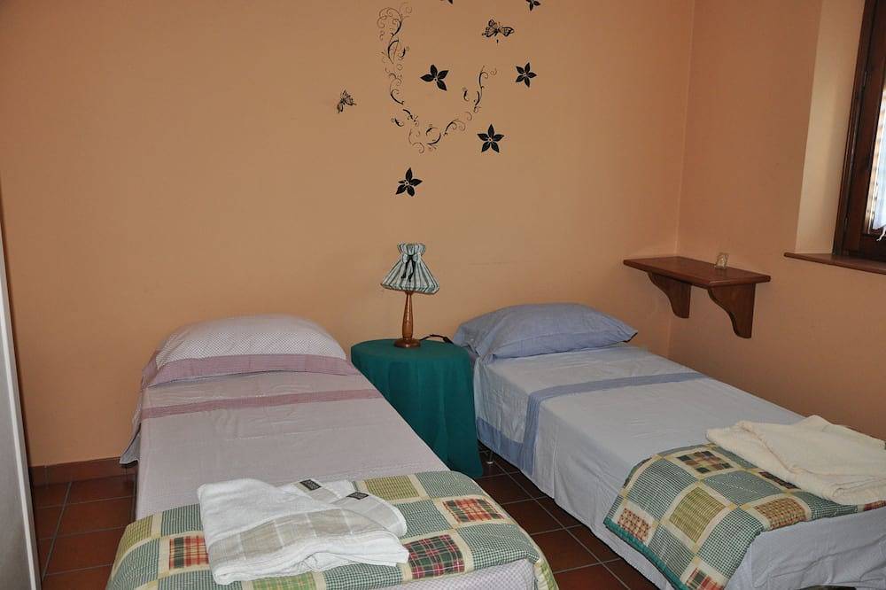 Ganze Wohnung, Villa Giusy Open Space-Lodge-Apartment-Gemeinsames Badezimmer-Gartenblick in Sant'Andrea Bonagia, Valderice