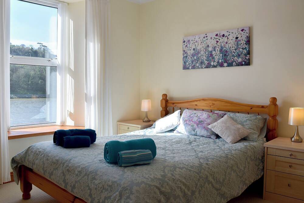 2 bedroom accommodation in Fishguard in Fishguard, Pembrokeshire