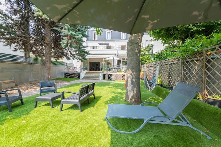 Chalet para 16 personas, con piscina además de jardín y sauna - 1