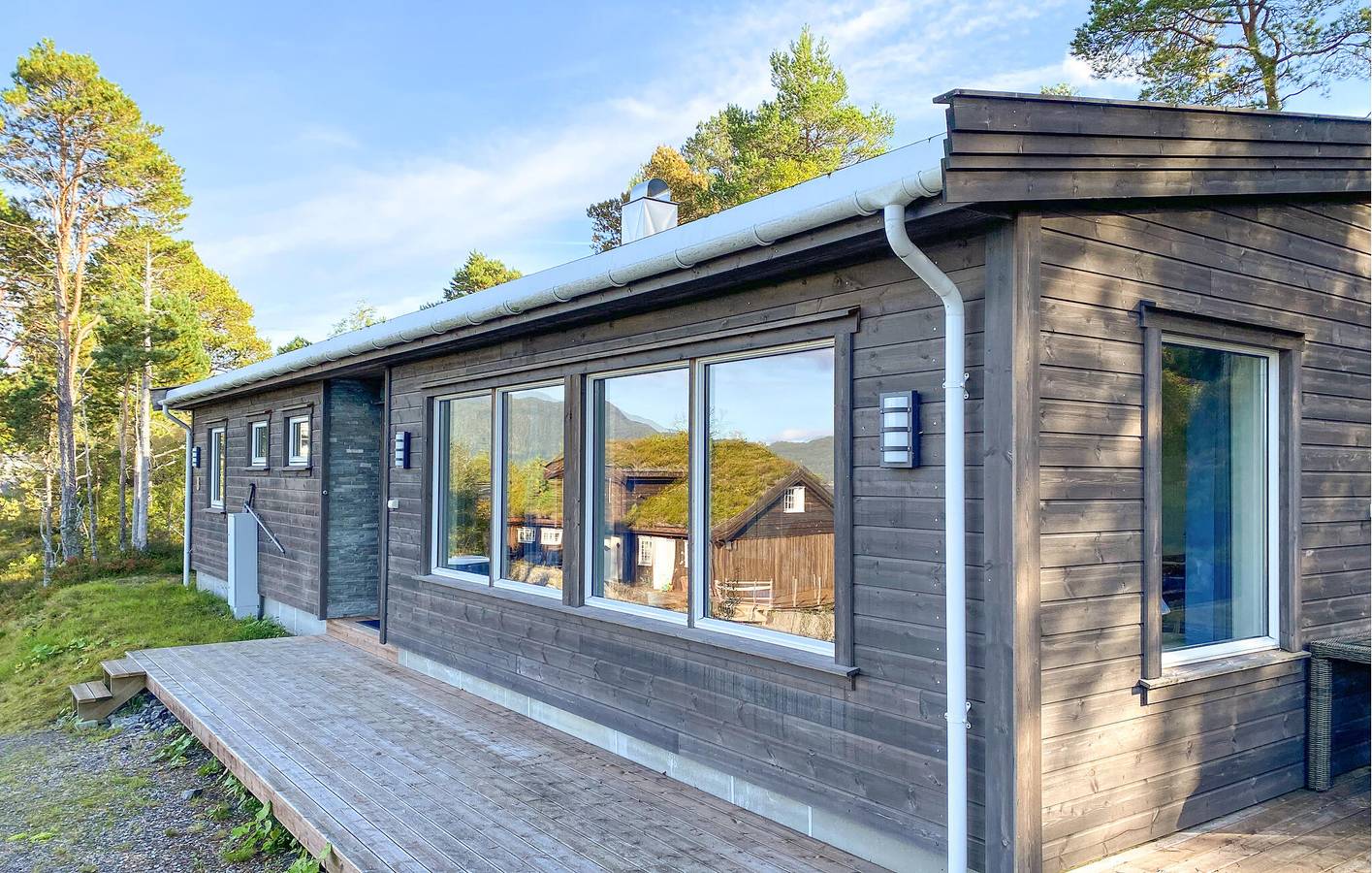 Ferienhaus für 6 Personen mit Garten in Gjemnes, Nördliches Fjordnorwegen