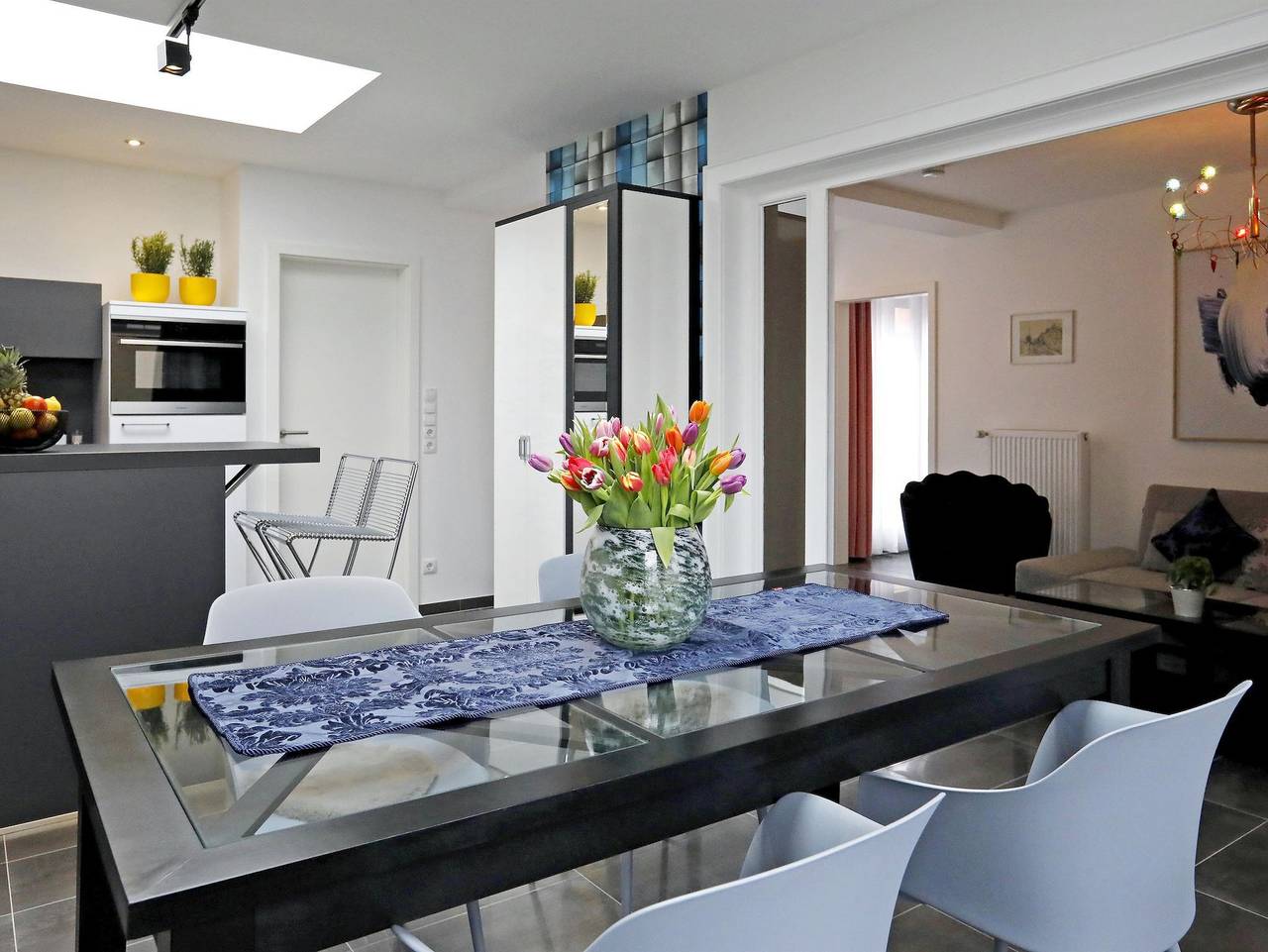 Ganze Ferienwohnung, Seconds Concept Rooms - Ferienwohnungen - Ferienwohnung "Hamburg" in Freinsheim, Pfälzer Rheinebene