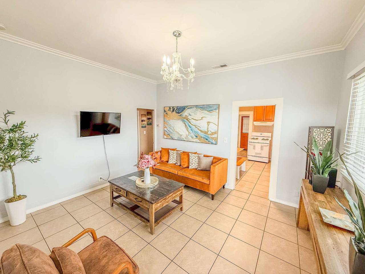 2335 3bd Spacious Little Italy Cottage in San Diego, San Diego County