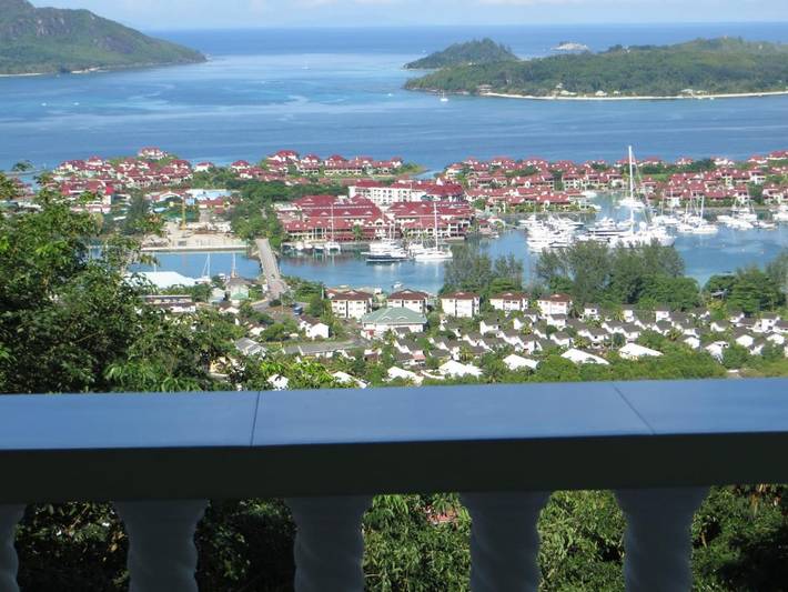Maison d’hôte pour 2 personnes, avec jardin et vue dans Mahé