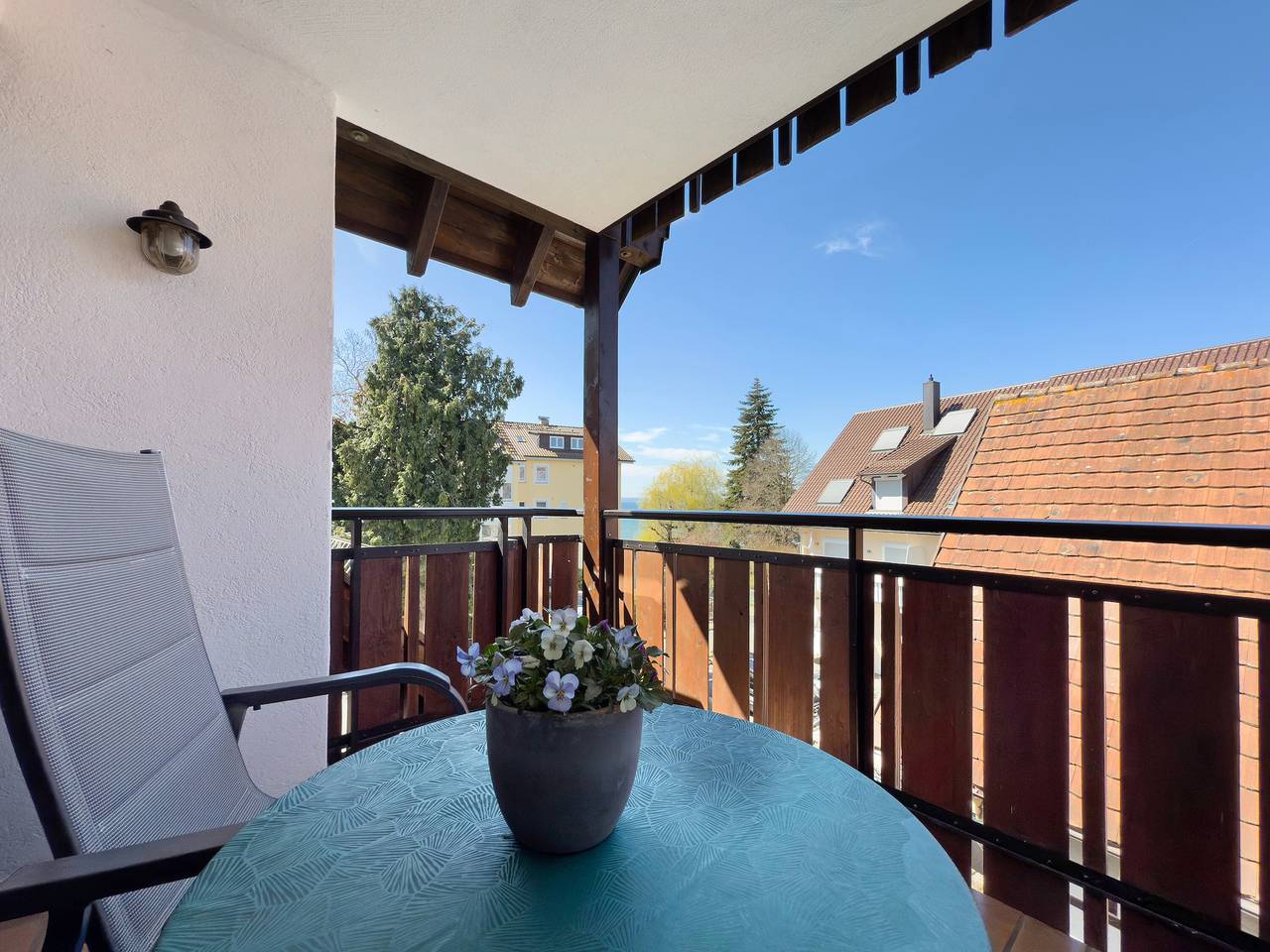 Ganze Wohnung, Ferienwohnung "Dg2" im "Gästehaus Heinemann" am Bodensee in Langenargen, Region Bodensee-Oberschwaben