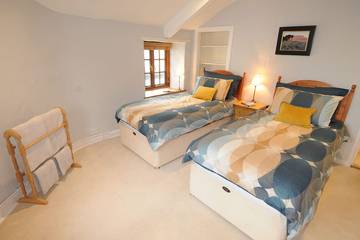 Cottage for 6 People in Charmouth, Jurassic Coast, Photo 1