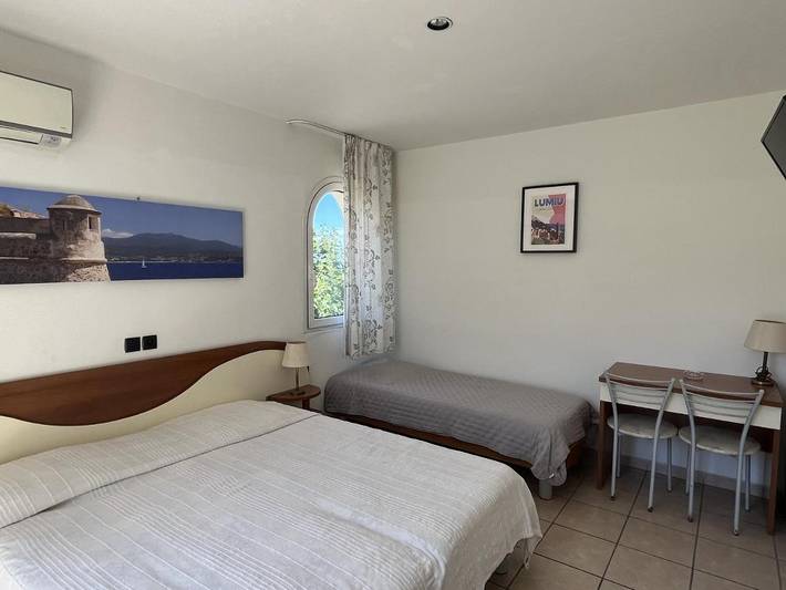 Location de vacances pour 7 personnes, avec piscine ainsi que jardin et vue, animaux acceptés à Aregno - 4