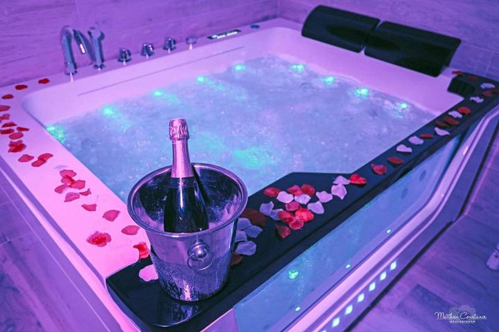 Chambre d’hôte pour 2 personnes, avec jacuzzi