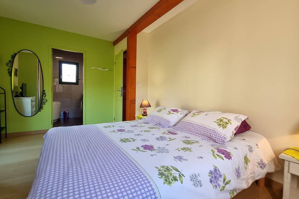 Comfortable gîte in the heart of the Pyrenees in a village close to activities in Arrens-Marsous, Pyrenees National Park