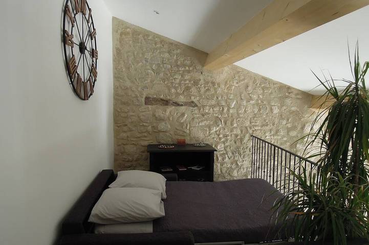 Location de vacances pour 7 personnes, avec terrasse et jardin à Céreste - 4