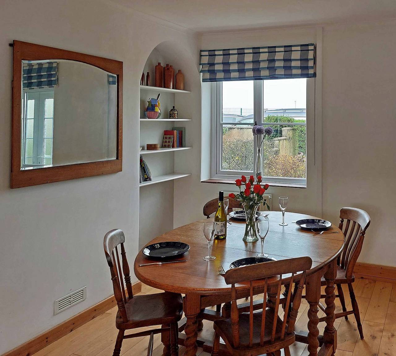 Garreg Wen ( White Stone ) family holiday home nr the beach in Barmouth, Snowdonia
