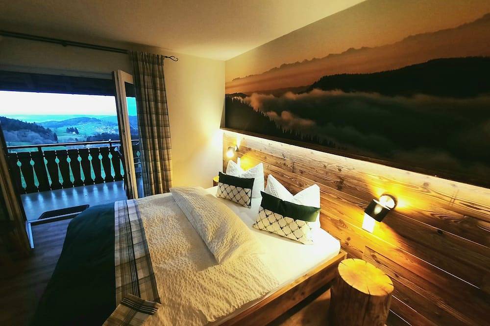 Ganze Wohnung, Schwarzwaldblick, Typ B, 90 qm, 1. Etage, max. 4 Pers. in Horben, Südschwarzwald