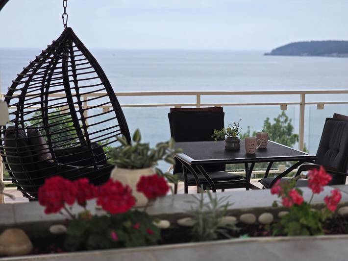 Apartament wakacyjny dla 2 osób, z Widok na ocean i Balkon w Zaton