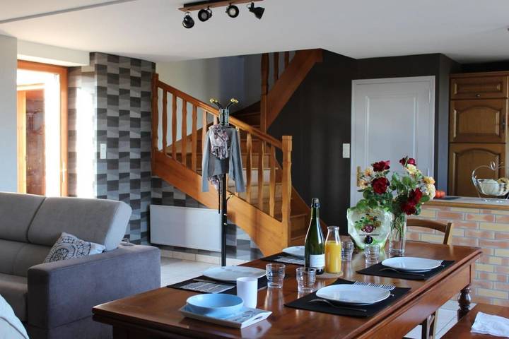 Location de vacances pour 4 personnes, avec vue et jardin à Pontmain - 3