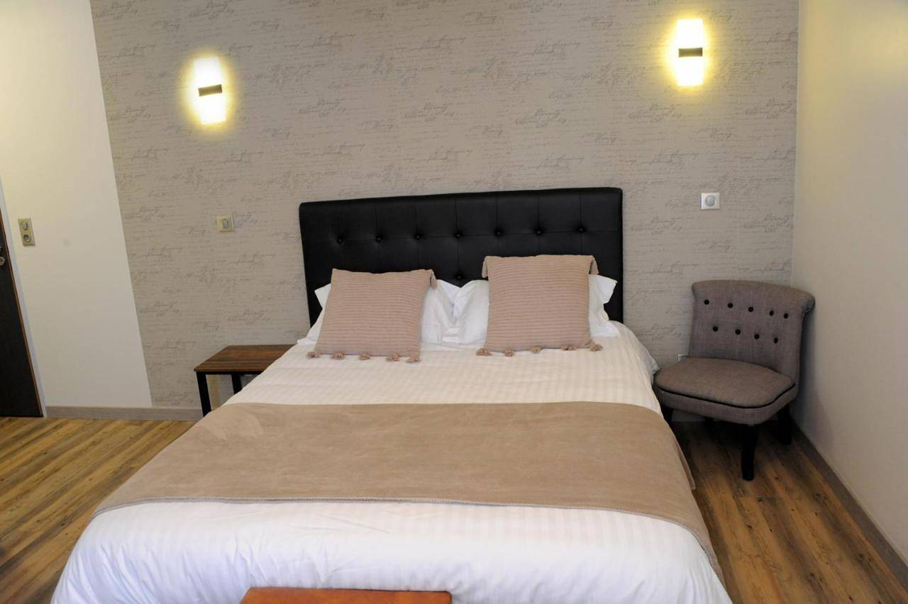 Deluxe Double Room in Bellignat, Nantua
