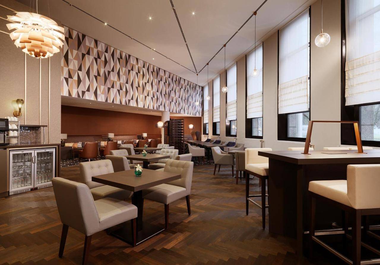 Sheraton Berlin Grand Hotel Esplanade in Centro de Berlín, Berlín