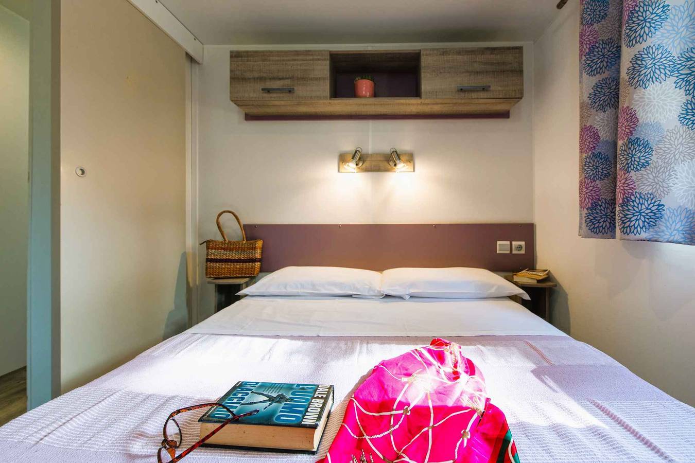 Mobilehome mit Klimaanlage und Holzveranda in Tuoro sul Trasimeno, Lago Trasimeno