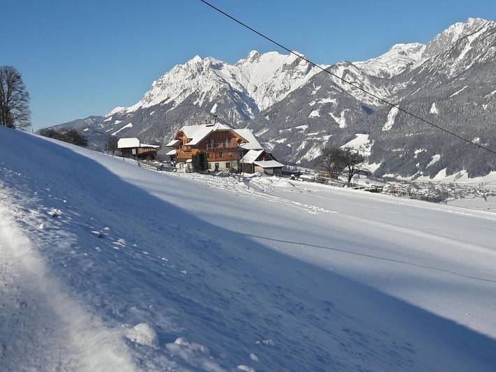 Bauernhaus für 3 Personen, mit Garten und Pool sowie Balkon, kinderfreundlich in Schladming-Dachstein - 2