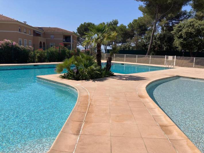 Gîte pour 4 personnes, avec terrasse et piscine à Sophia Antipolis - 3