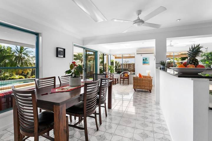 Holiday home for 8 people, with garden, with pets in Noosa