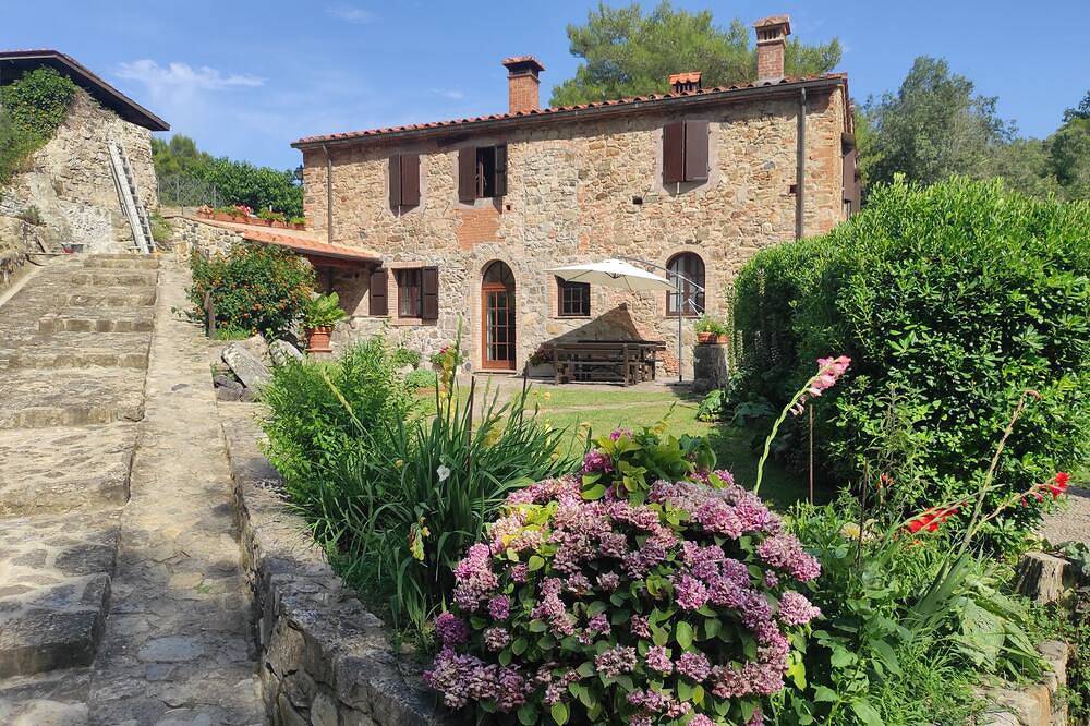 Alte Mühle von 1500, in einem Naturpark, nahe dem Meer und der Stadt in Livorno, Etruskische Küste