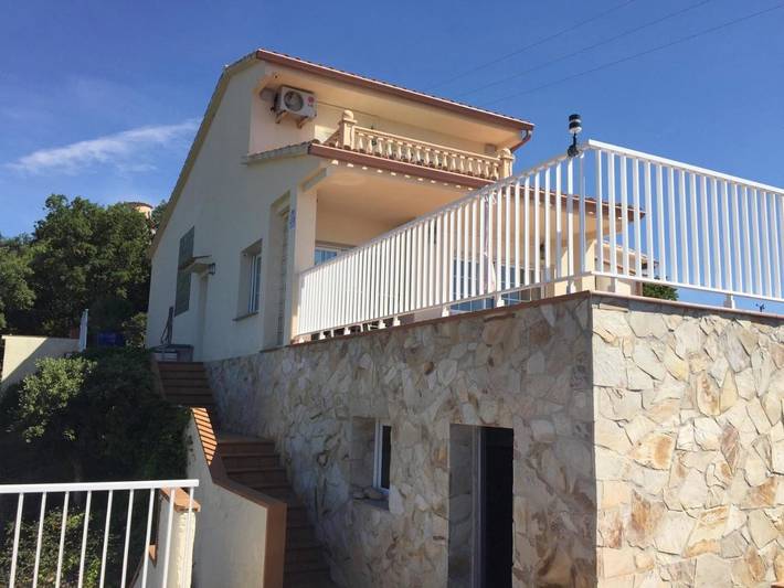 Casa rural para 5 personas, con jardín además de jacuzzi y piscina en Santa Cristina de Aro - 2