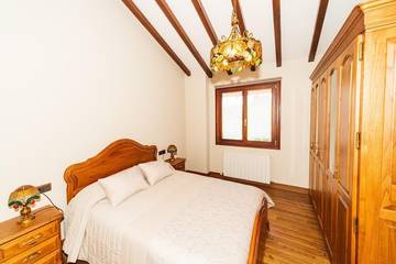 Casa Rural para 8 Personas en Arrazua, Reserva de la Biosfera de Urdaibai, Foto 4
