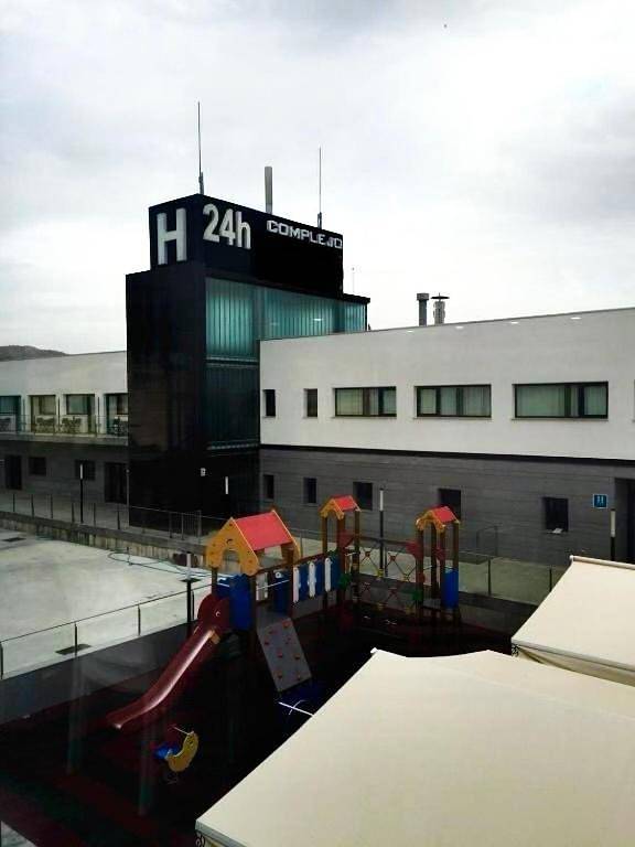 Hotel para 3 personas, con jardín - 1