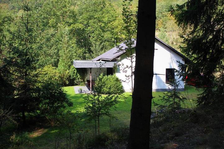 Ferienhaus für 4 Personen, mit Terrasse und Garten sowie Ausblick