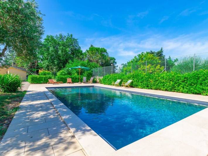Agriturismo per 7 persone, con Giardino e Piscina in Provincia di Macerata