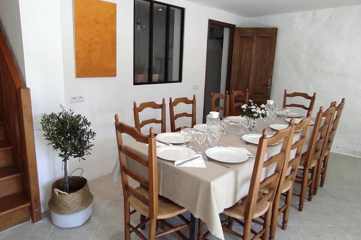 Location de vacances pour 10 personnes, avec jardin et vue, animaux acceptés à Verquières - 2