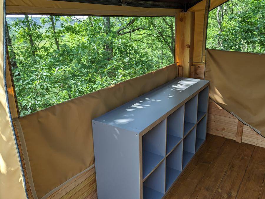 Camping Le Roc del Rey - Hébergement 2 personnes - Cabane sur pilotis 1/2 pers. - (3 nuits minimum en Juillet et Août) in Belloc (homonymie), Ariège