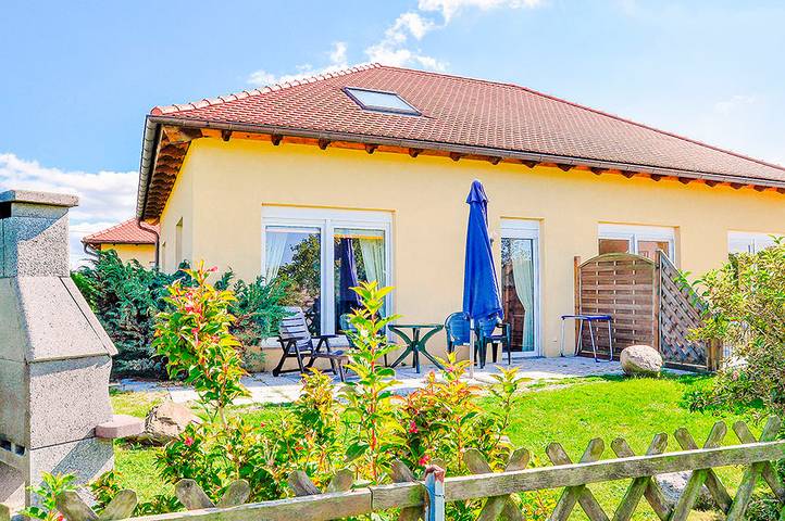 Ferienwohnung für 4 Personen, mit Garten am Salzhaff