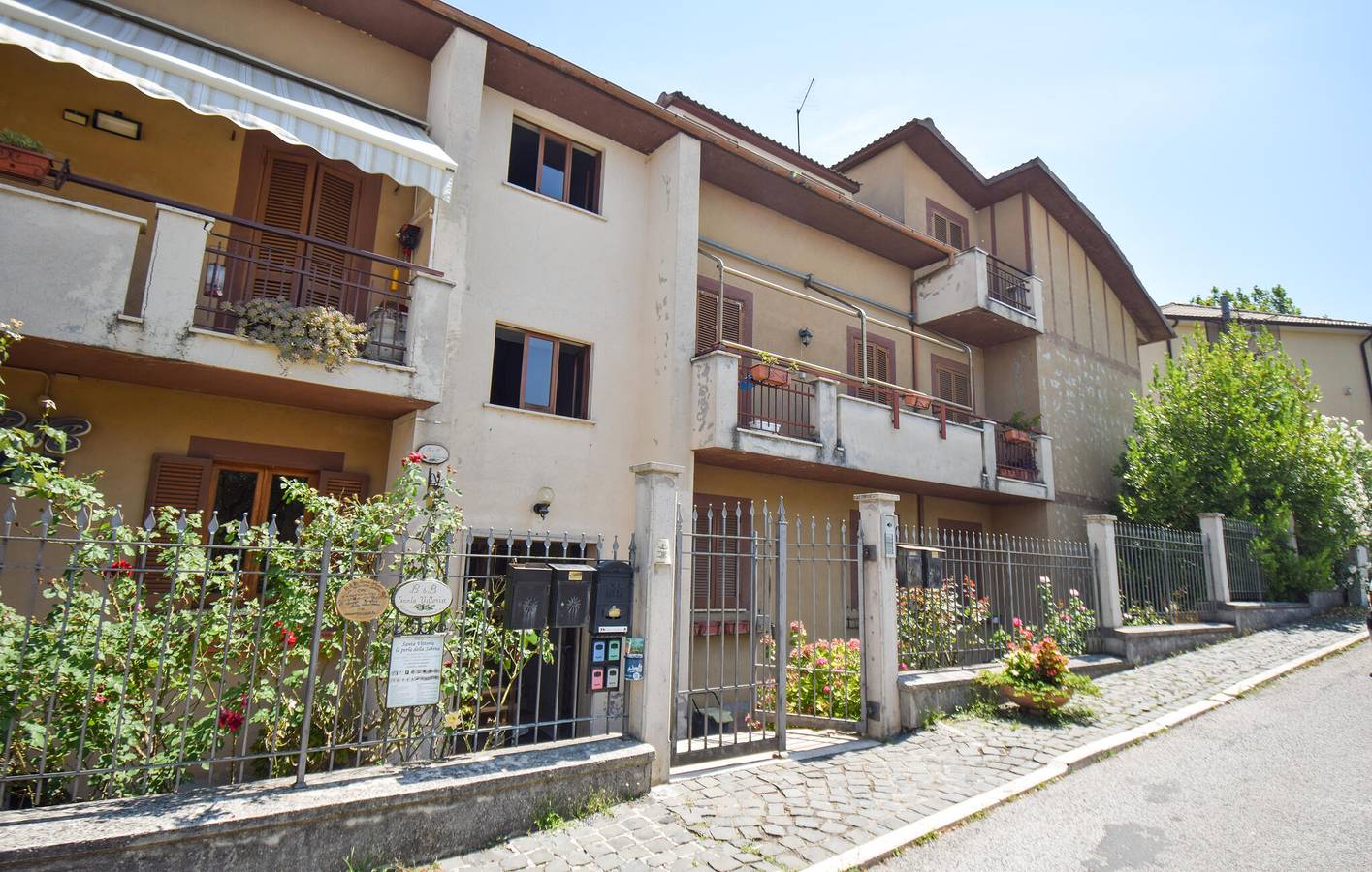 Appartamento intero, Accogliente appartamento in centro città con WiFi e AC in Monteleone Sabino, Terminillo