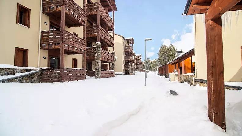 Entire apartment, Apartment 2 rooms with corner night 6 people in Les Angles, Prades region