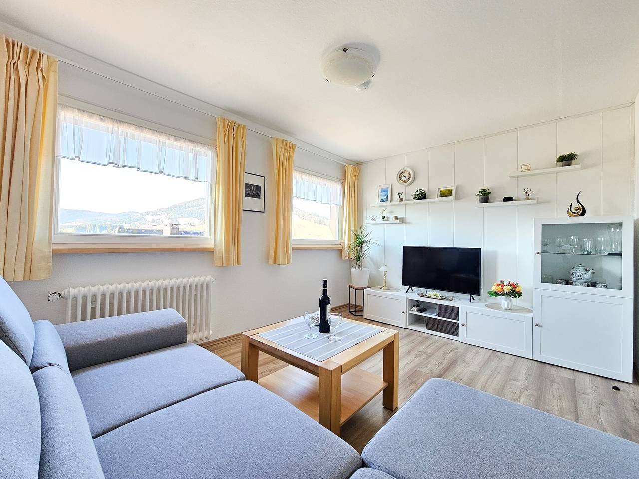 Ganze Wohnung, Ferienwohnung Abendsonne - helle, neu renovierte Wohnung - perfekt für Wanderurlaub in Bernau im Schwarzwald, Südschwarzwald