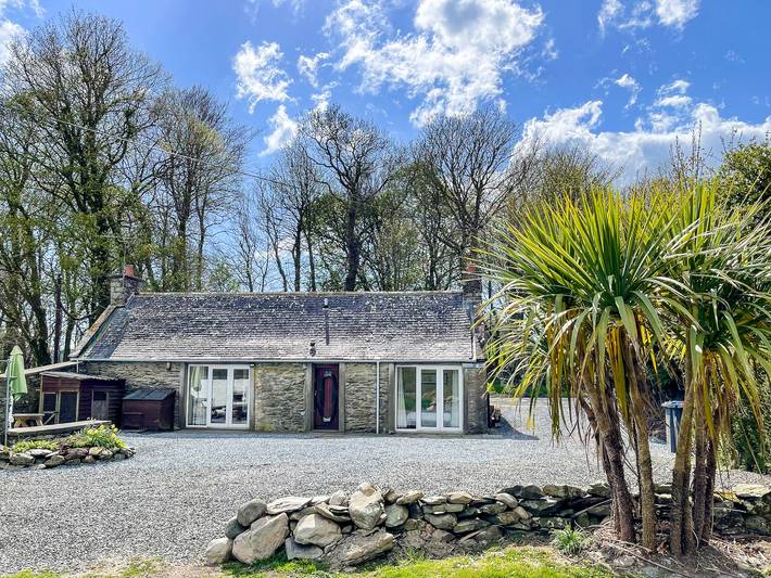 Cottage for 4 people, with garden, with pets in Dumfries and Galloway