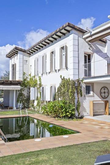 Chalet para 12 personas, con vistas además de piscina y jardín en Valle del Tiétar