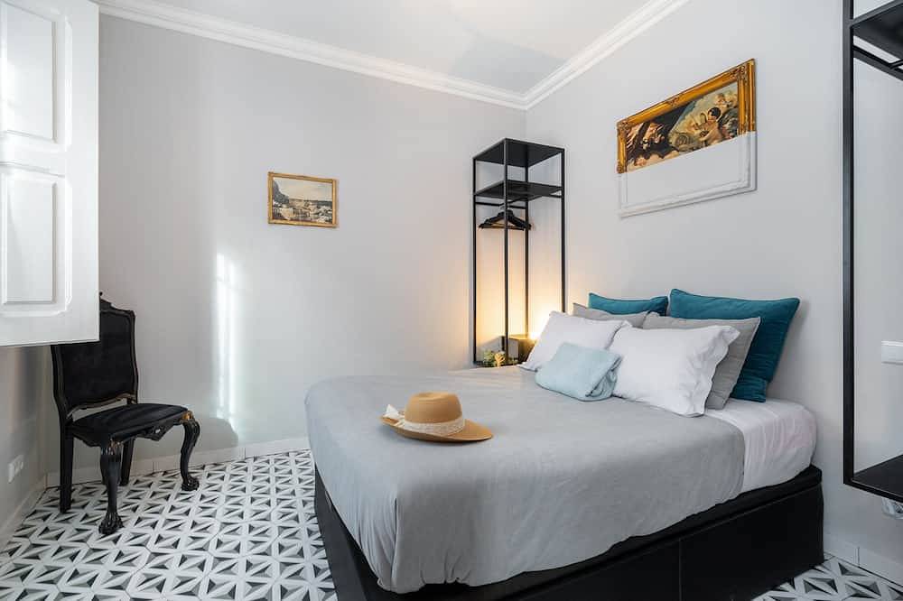 ♥ Unique & Stylish Historic House ♥ Great Location ♥ Close to Gardens & River in Leiria, Leiria District