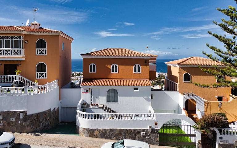 Villa für 8 Personen, mit Ausblick und Pool sowie Terrasse in Adeje - 3