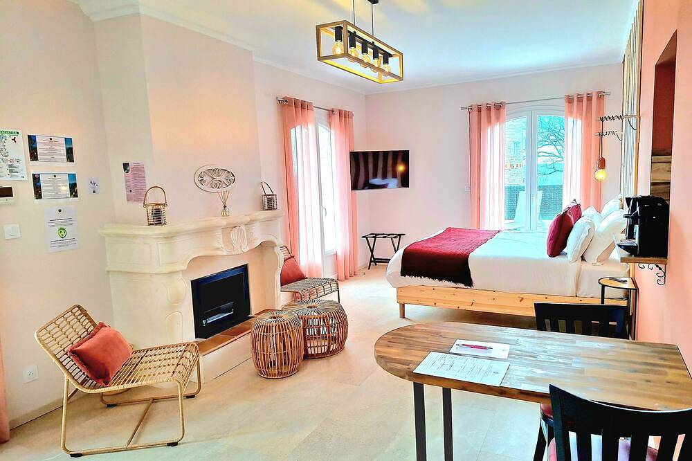 Apartamento entero, Tierracotta aparthotel 2 persons in Sainte-Tulle, Parque natural regional del Luberon