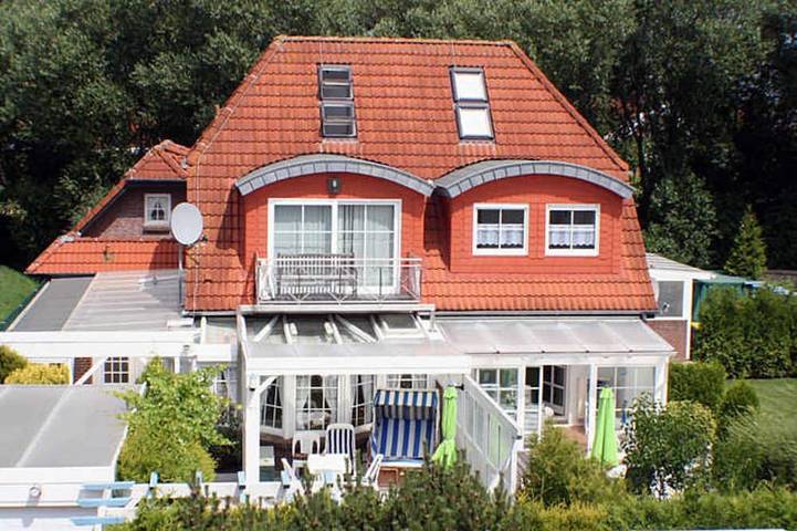 Ferienhaus für 6 Personen, mit Balkon und Sauna sowie Garten