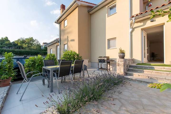 Ferienhaus für 8 Personen, mit Garten, mit Haustier in Rijeka - 2